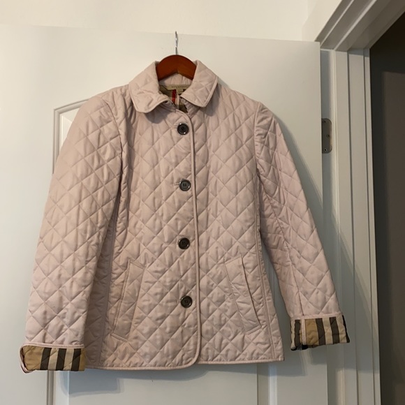 Blush pink Burberry quilted Coat - Picture 9 of 17